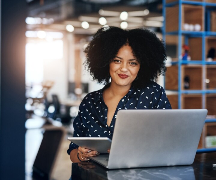 How much does it cost for a website designer?